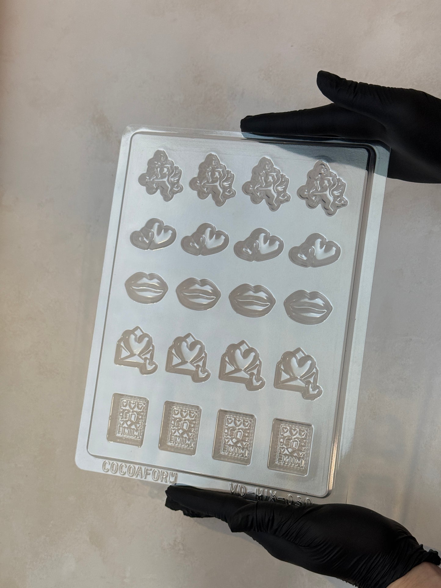 Valentine's Day Icons Chocolate Mould - Sweetheart Edition